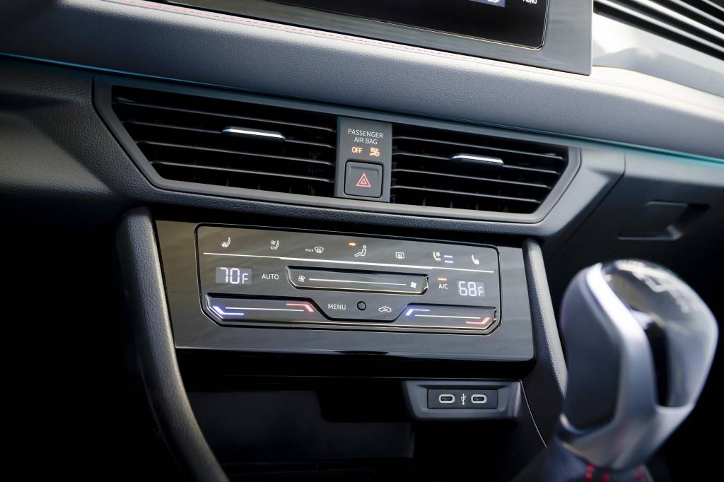 volkswagen_jetta_gli_2026 (7) volkswagen_jetta_gli_2026