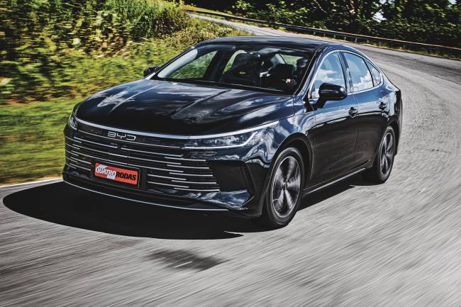 BYD King GL faz até 19 km/l e é o sedã médio mais econômico do Brasil