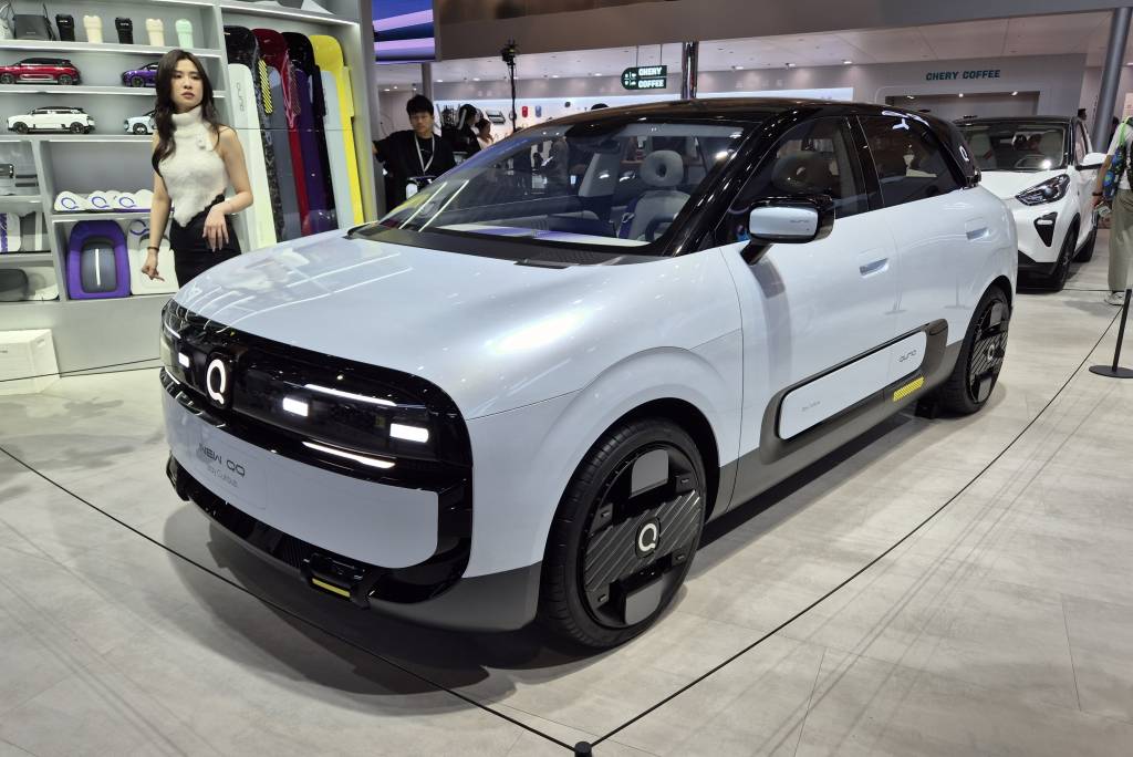 Chery QQ Qurio (1) Chery QQ Qurio
