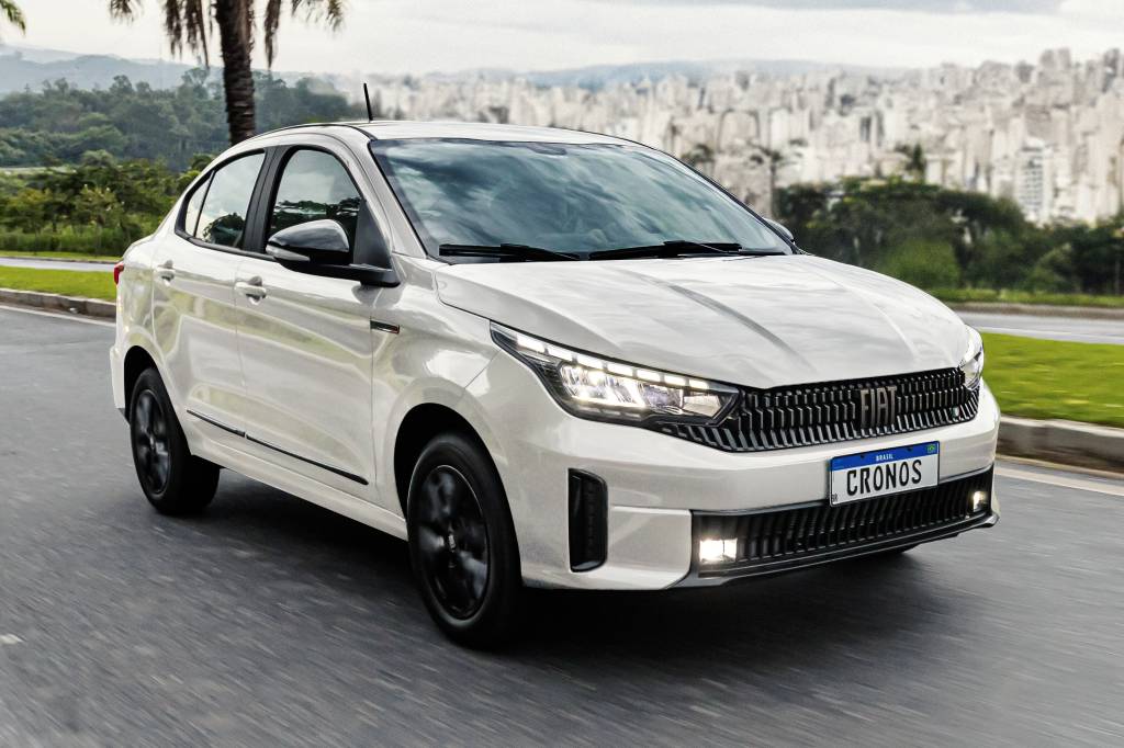 Fiat Cronos 2026 tem visual inspirado no Grande Panda e não muda motores