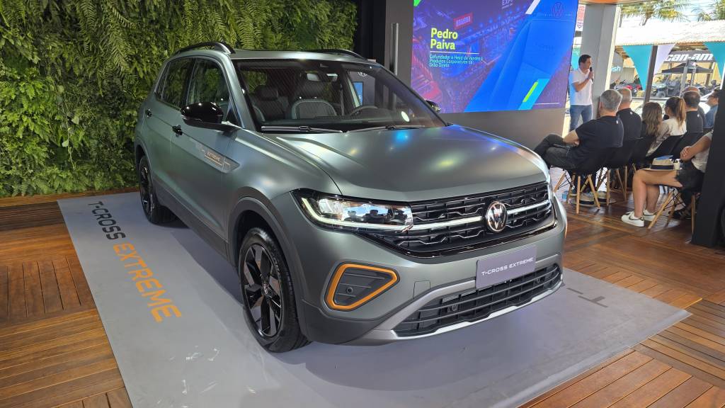 WhatsApp Image 2025-04-04 at 12.15.16 (1) Volkswagen T-Cross Extreme