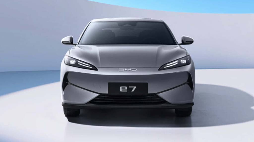 byd-e7-2025 BYD E7