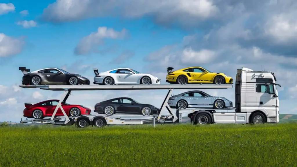 six-cars-one-truck-porsche-auction (1) six-cars-one-truck-porsche-auction (1)