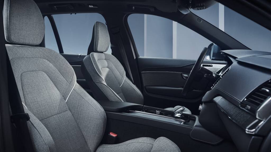 xc90-hybrid-gallery-5-16×9 Volvo XC90
