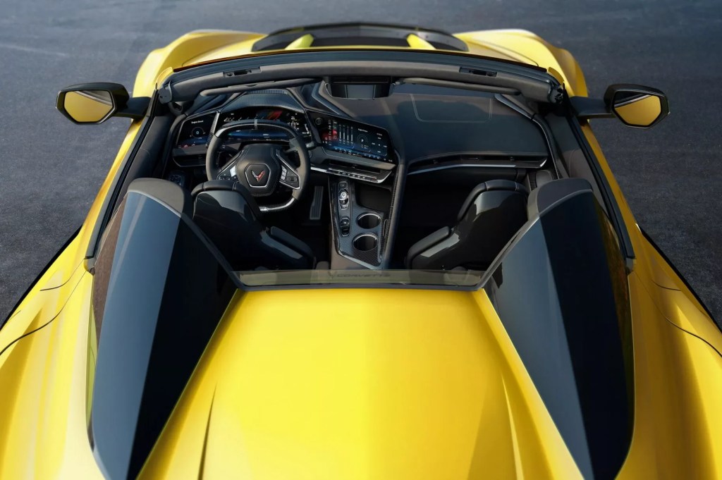 Chevrolet Corvette C8 troca destaque da geração por três telas