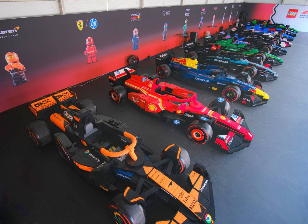 All 10 Full-Size Lego Cars credit Xavier Aaronson-2 Fórmula 1 Lego