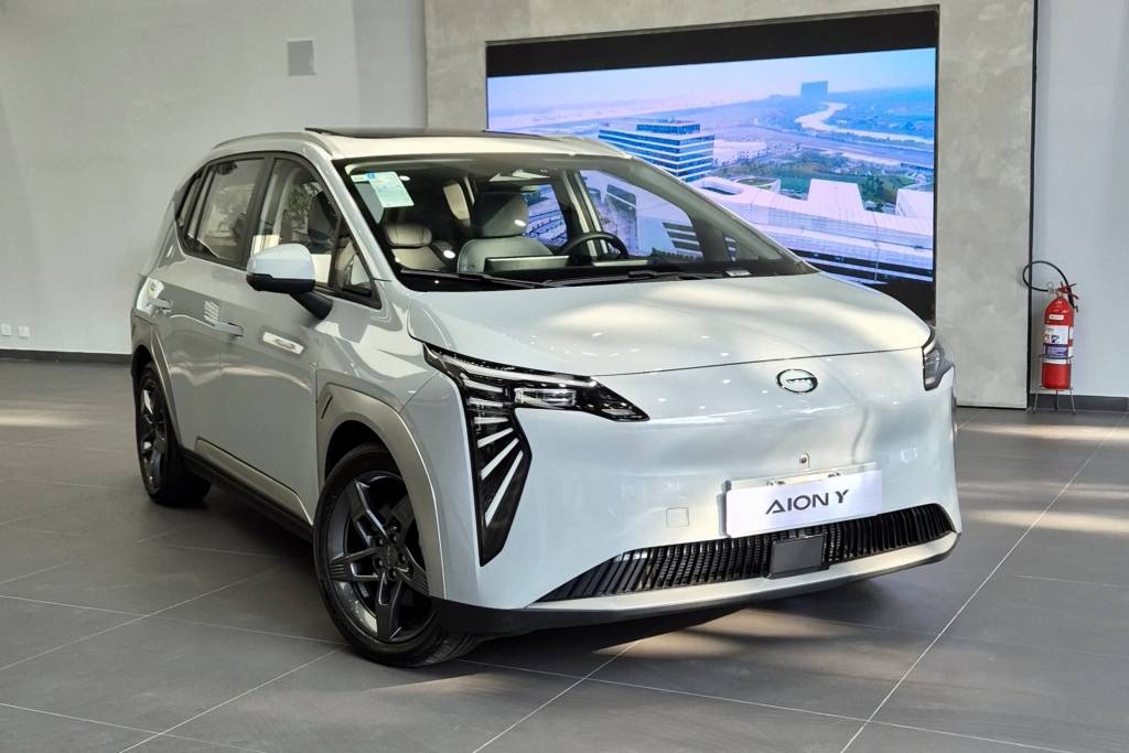GAC já tem loja aberta com minivan elétrica Aion Y a preço de BYD Dolphin