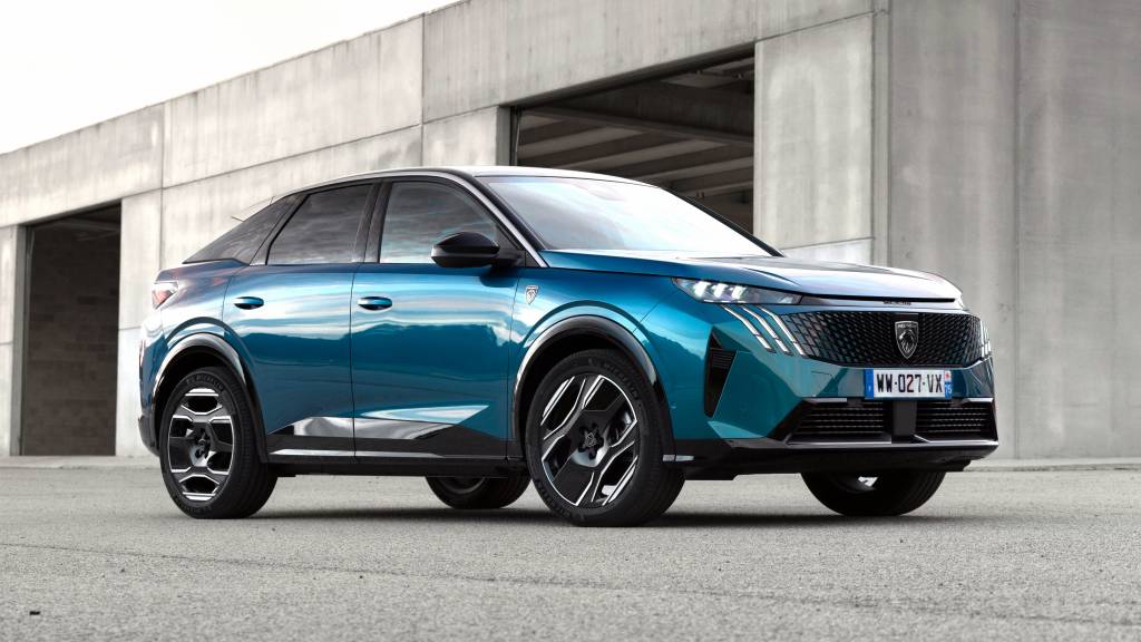 Peugeot 3008 poderá ser fabricado no Brasil junto com novo Jeep Compass