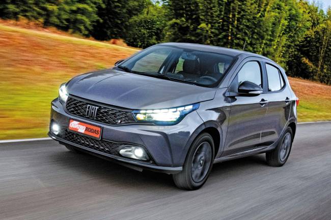 Teste: o que falta no Fiat Argo 1.3 CVT, o automático mais barato do Brasil