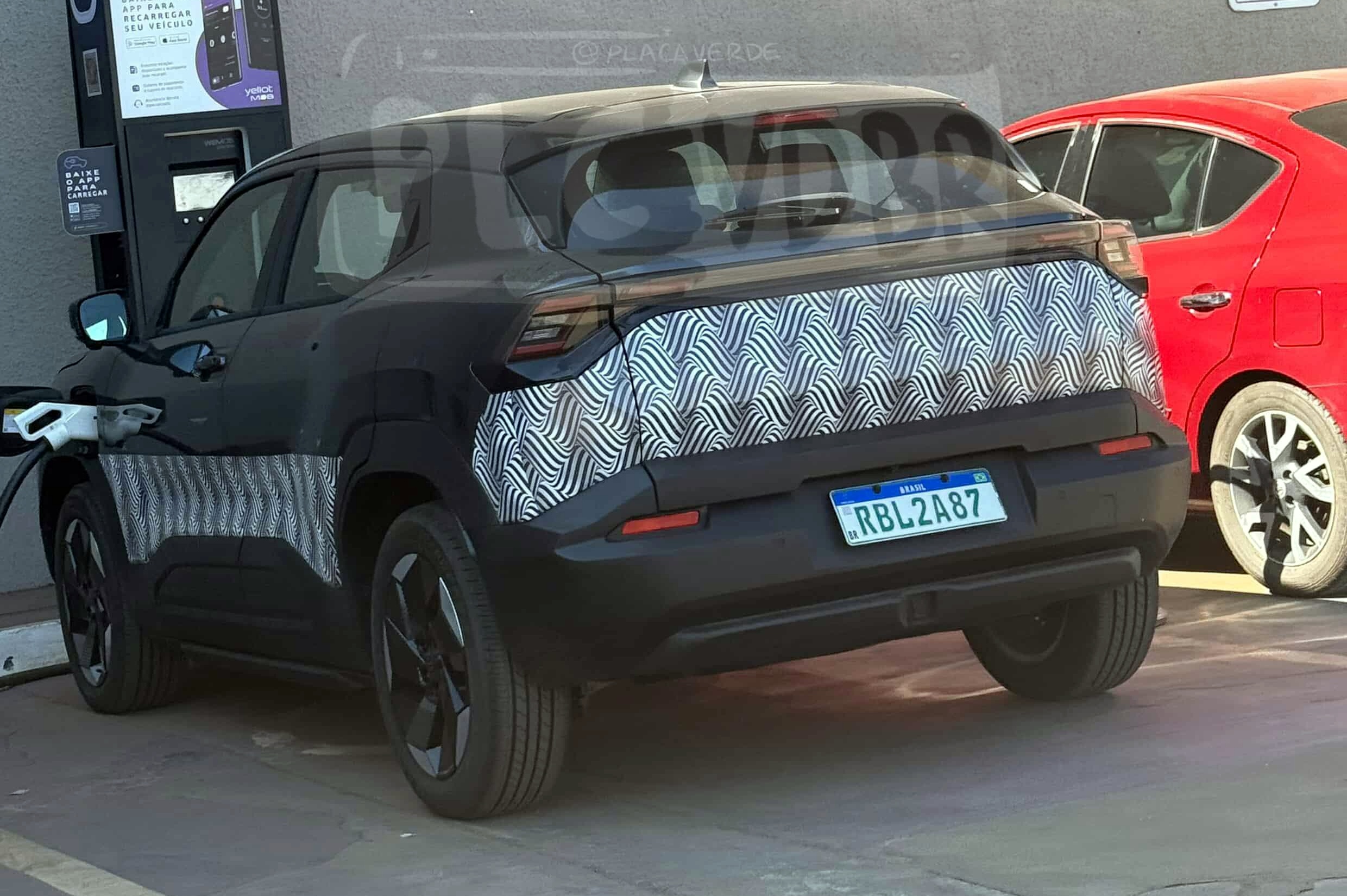 WhatsApp Image 2025-06-14 at 16.09.51 (1)