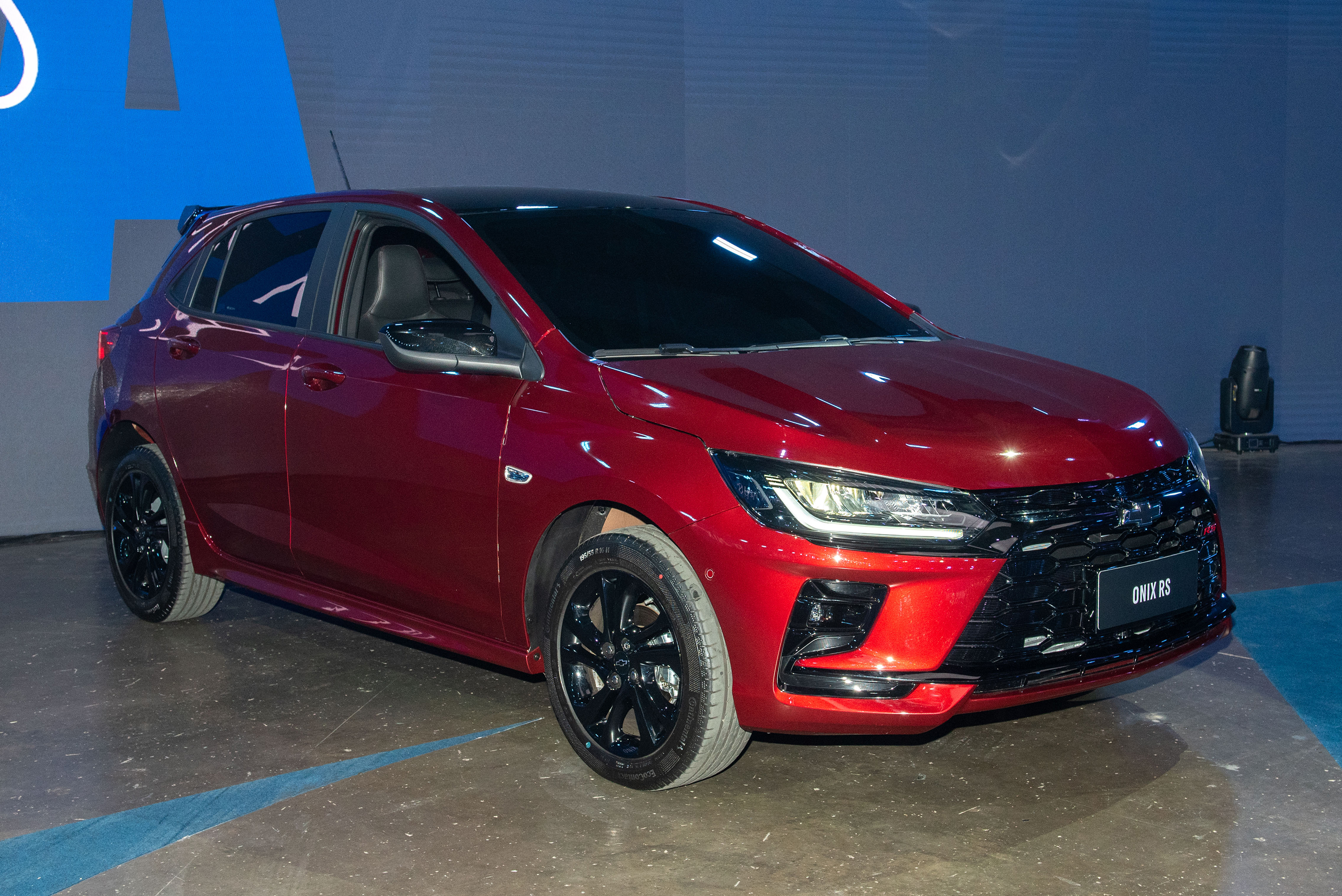 Chevrolet-Onix-RS-FGD_9571