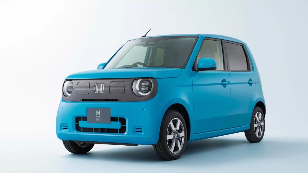 Honda N-One e:, um carro elétrico ultra compacto que pode evitar apagão em casa