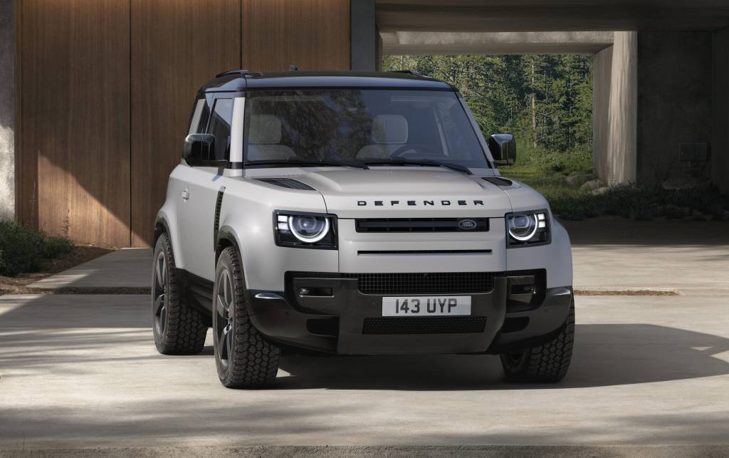 Defender 2026 muda mais por dentro do que por fora e parte de R$ 799.490