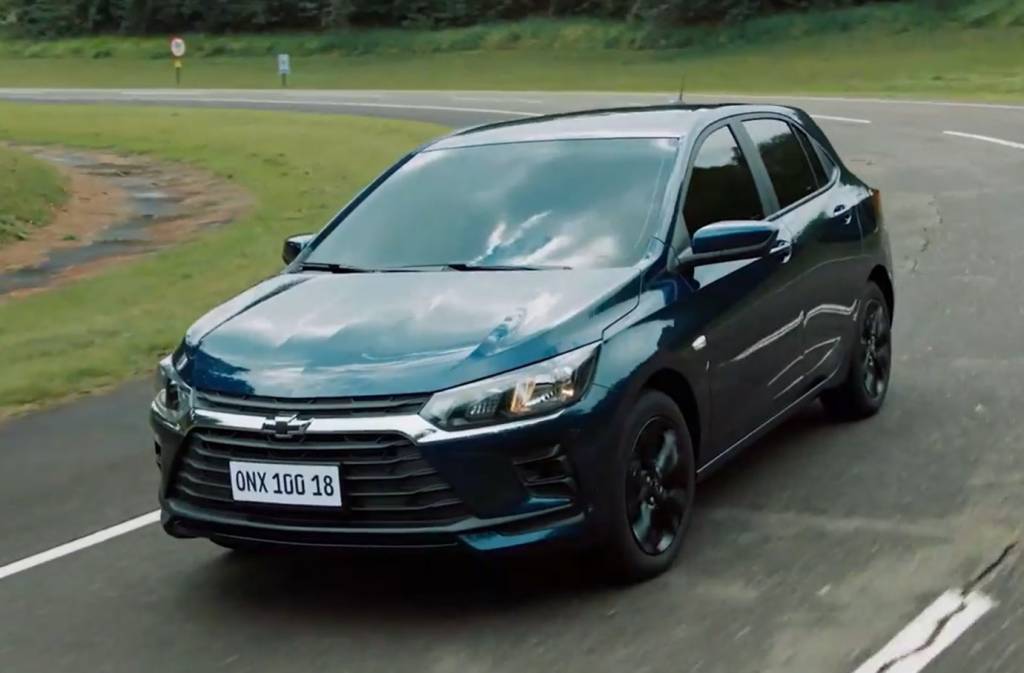 Chevrolet Onix 2026 terá versão “100 Anos” com motor 1.0 por R$ 104.490