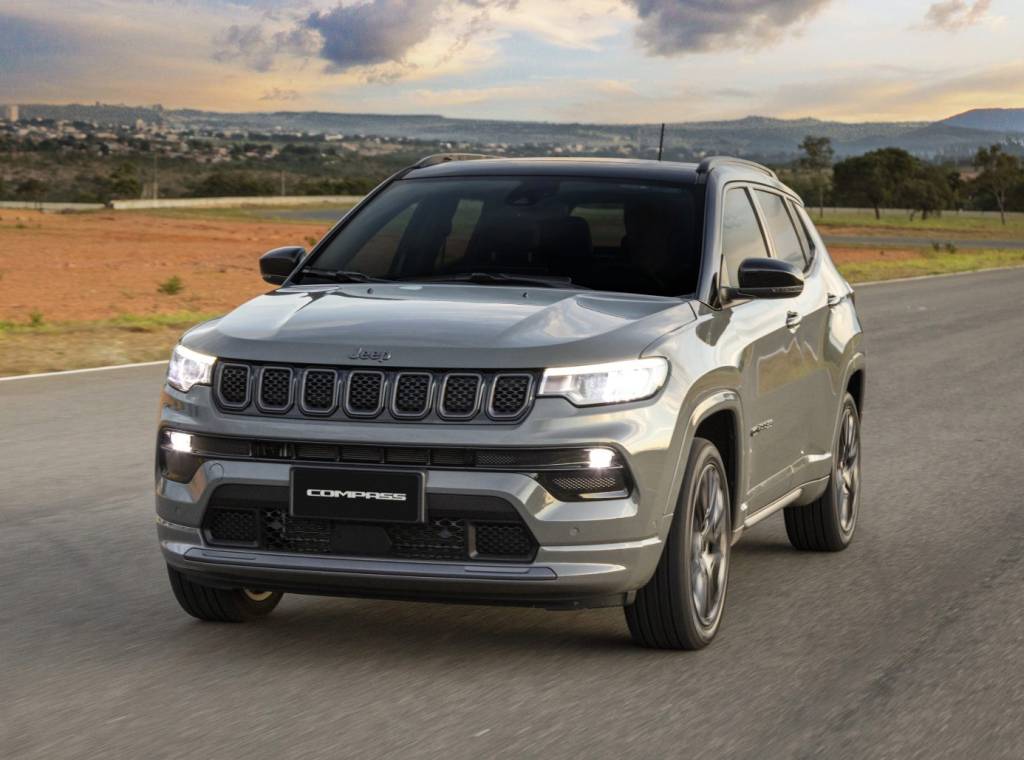 Jeep Compass 2027 receberá motor 1.3 turbo com sistema híbrido leve