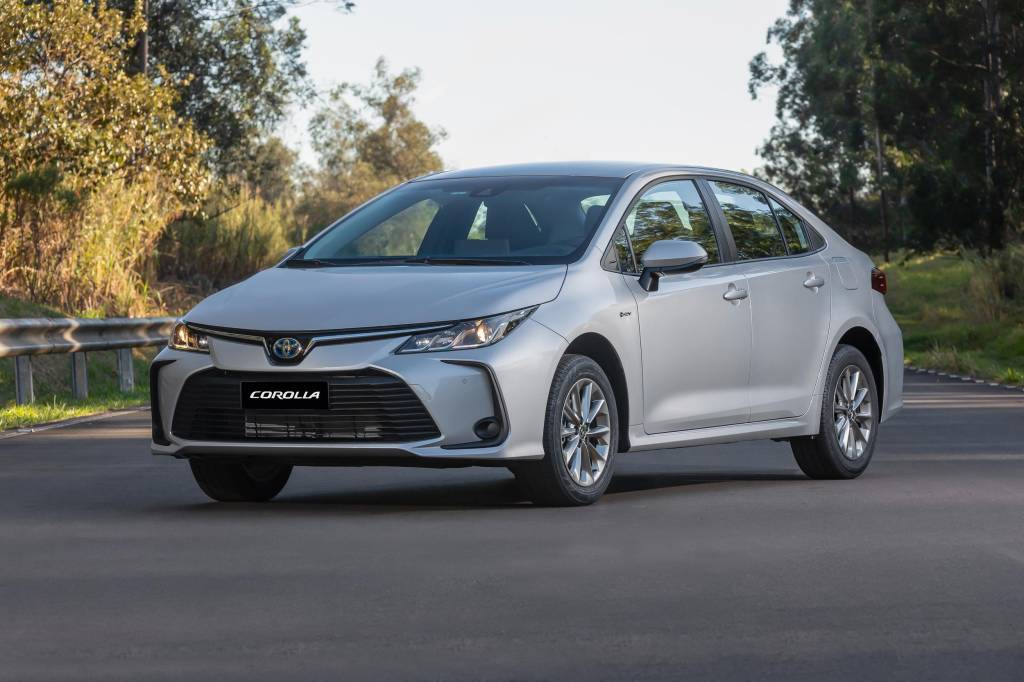 Toyota Corolla 2026 tem 1.8 híbrido a preço de 2.0; veja preços e equipamentos
