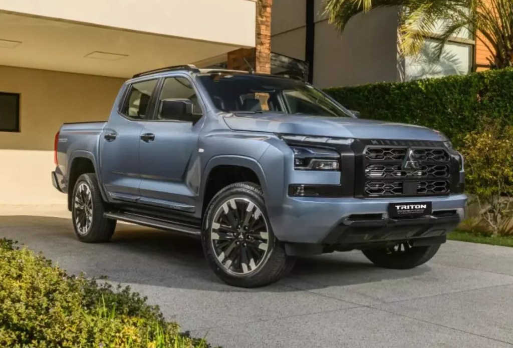 Mitsubishi Triton ganha nova versão Tarmac 4×2 para enfrentar Ranger Black