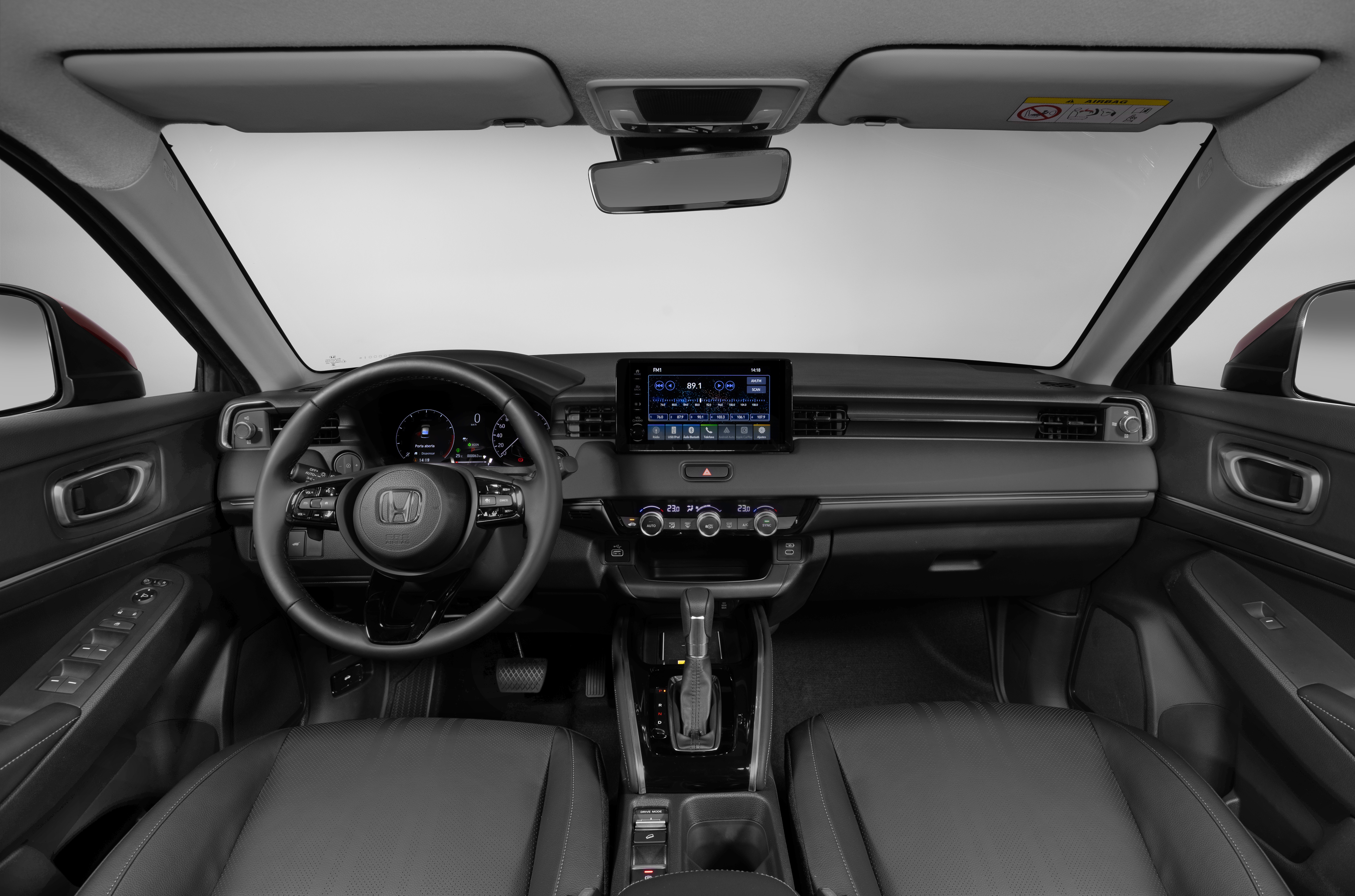 Reconhecido por seu espa&ccedil;o interno, o interior do modelo traz novos materiais e texturas ainda mais agrad&aacute;veis ao toque