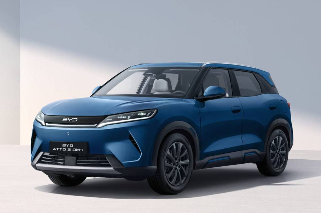 BYD Yuan Pro vira híbrido plug-in e antecipa futuro do Dolphin