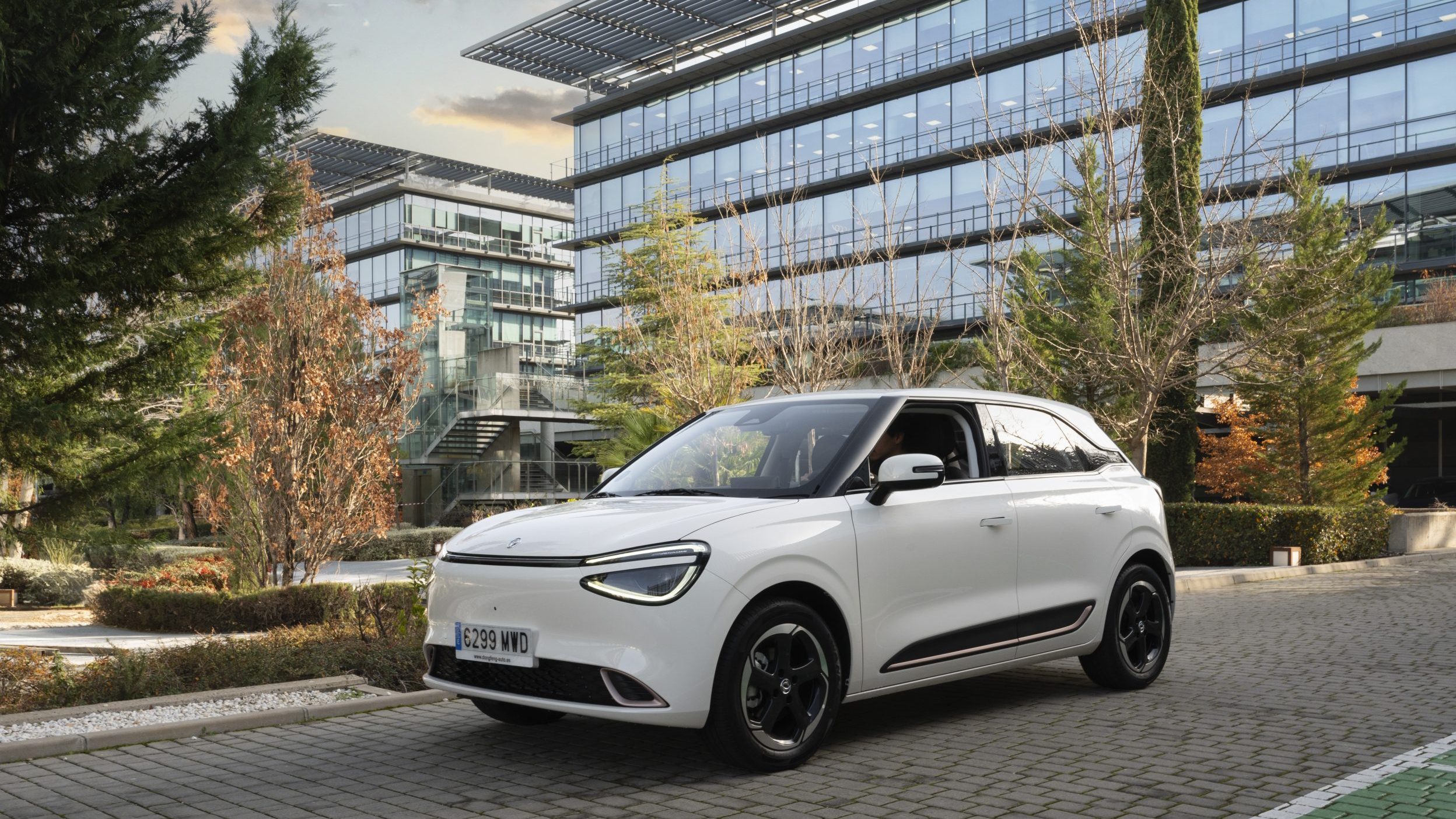 Dongfeng oficializa chegada ao Brasil para disputar com BYD e GWM