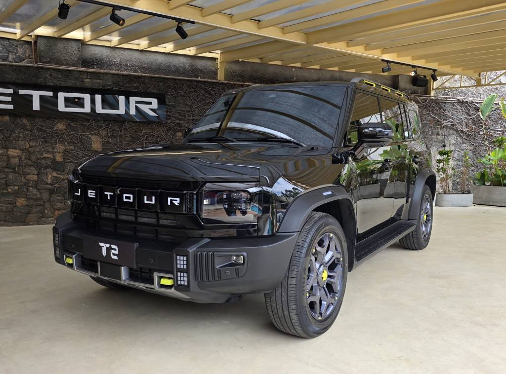 Chinesa Jetour confirma estreia no Brasil para início de 2026 com três SUVs híbridos