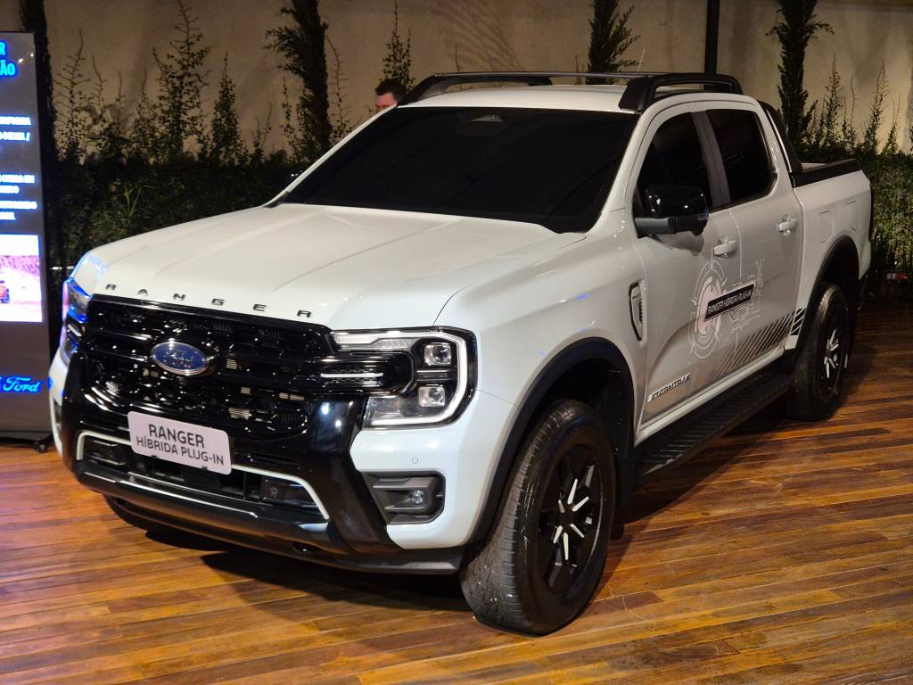 Ford Ranger terá duas novas carrocerias, versão híbrida plug-in e SUV até 2027