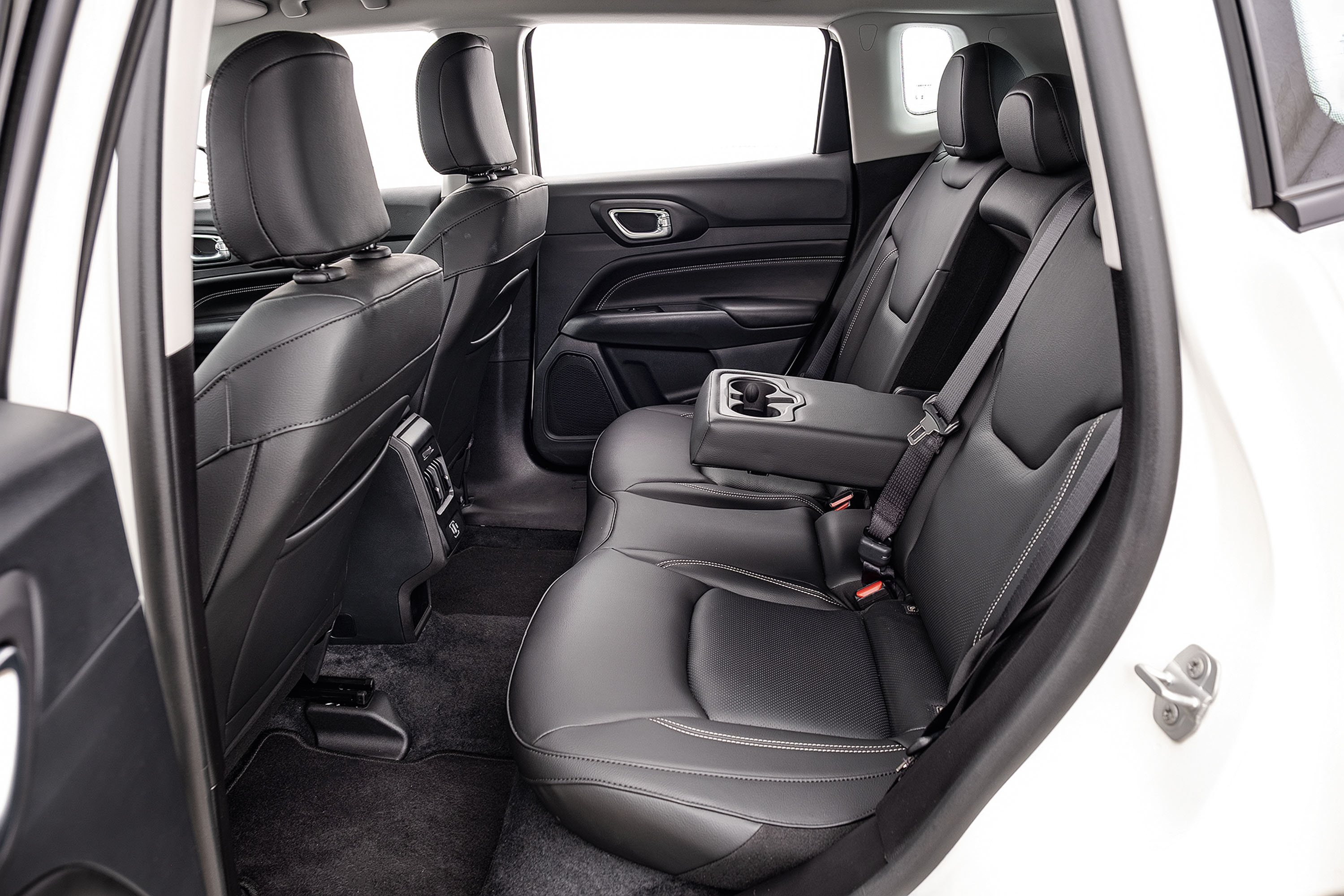 COMPARATIVO | SUVs M&Eacute;DIOS