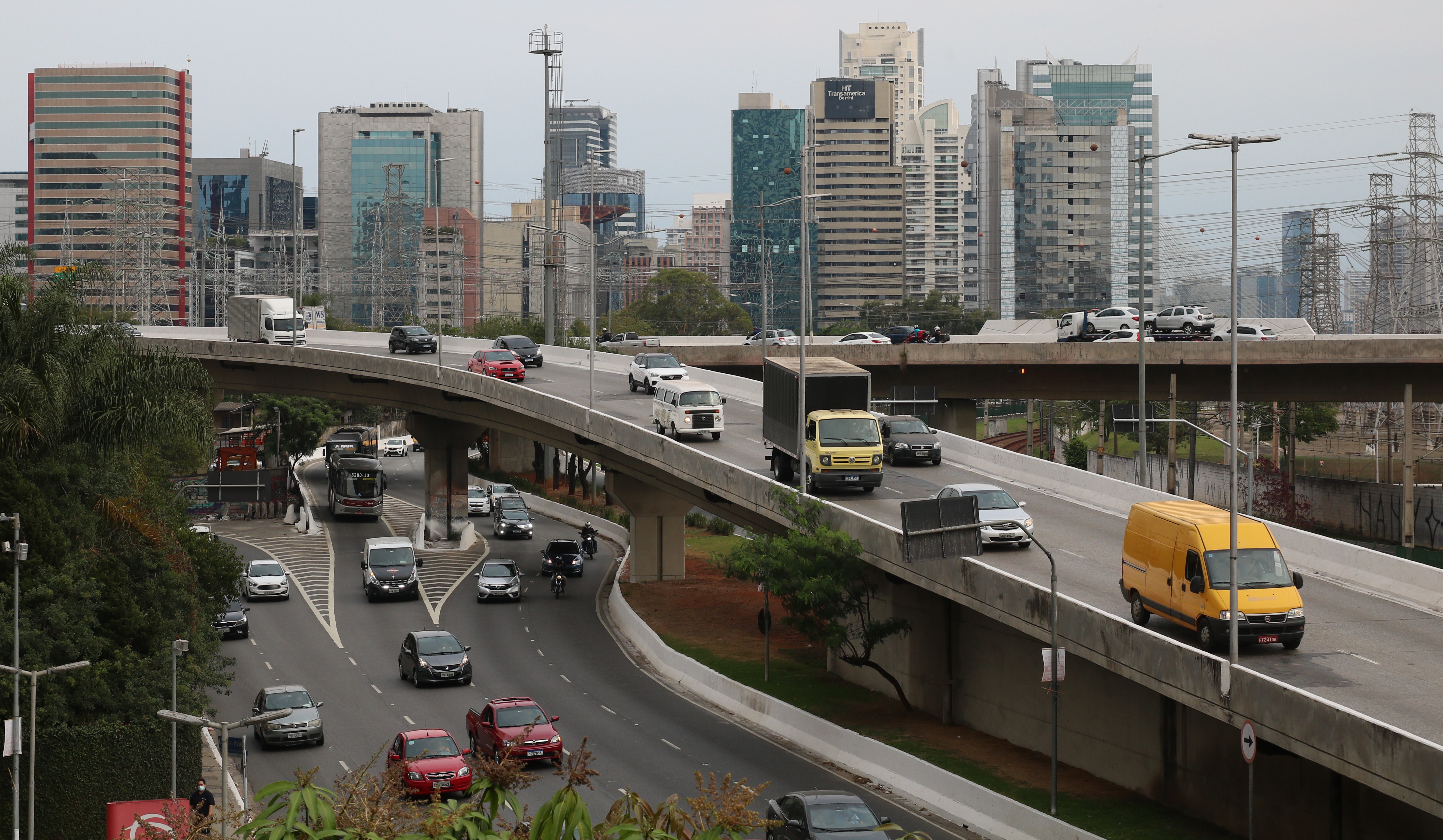 Ponte Engenheiro Ari Torres, na Marginal Pinheiros