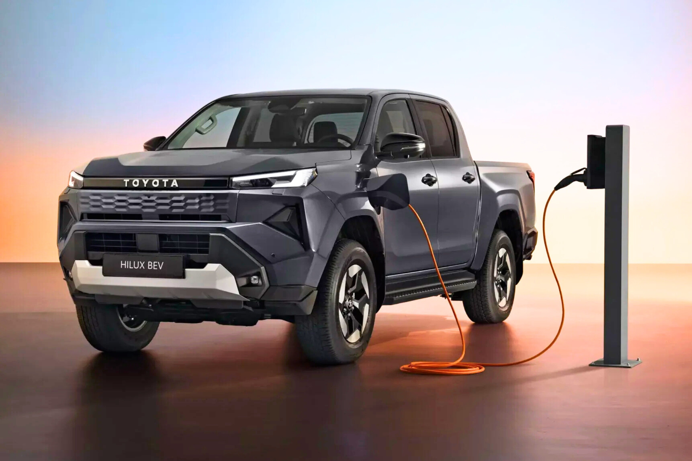 Toyota Hilux elétrica 2027
