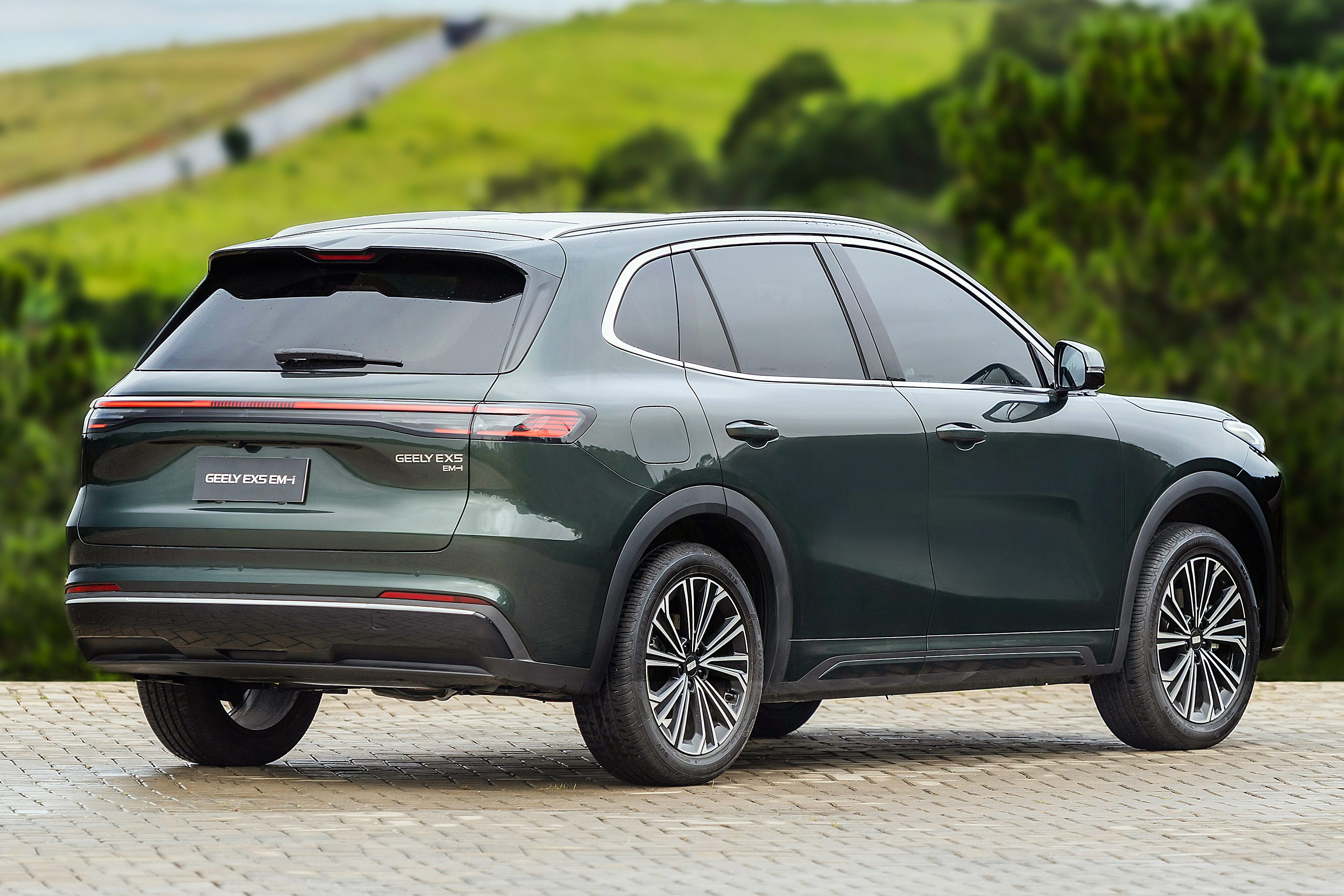 Geely EX5