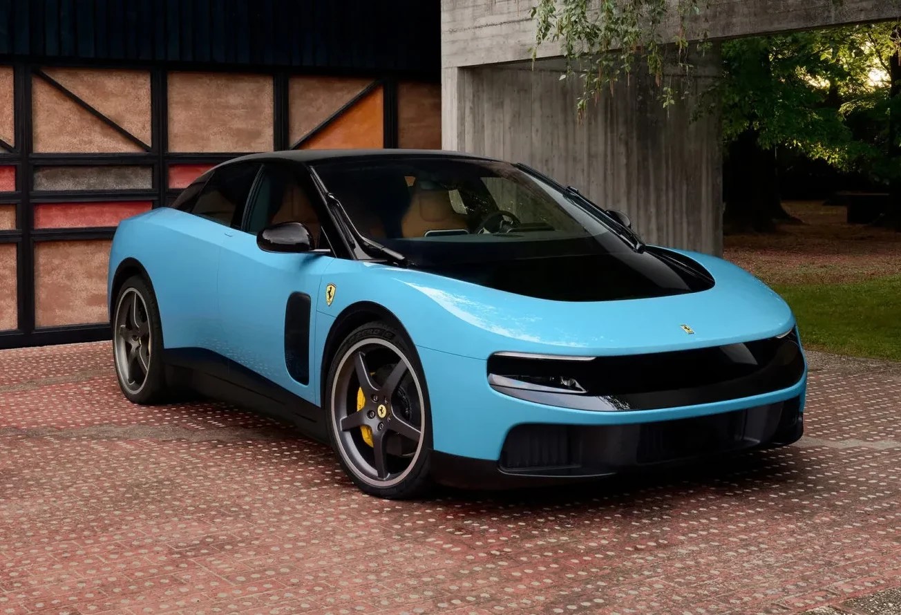Ferrari Luce
