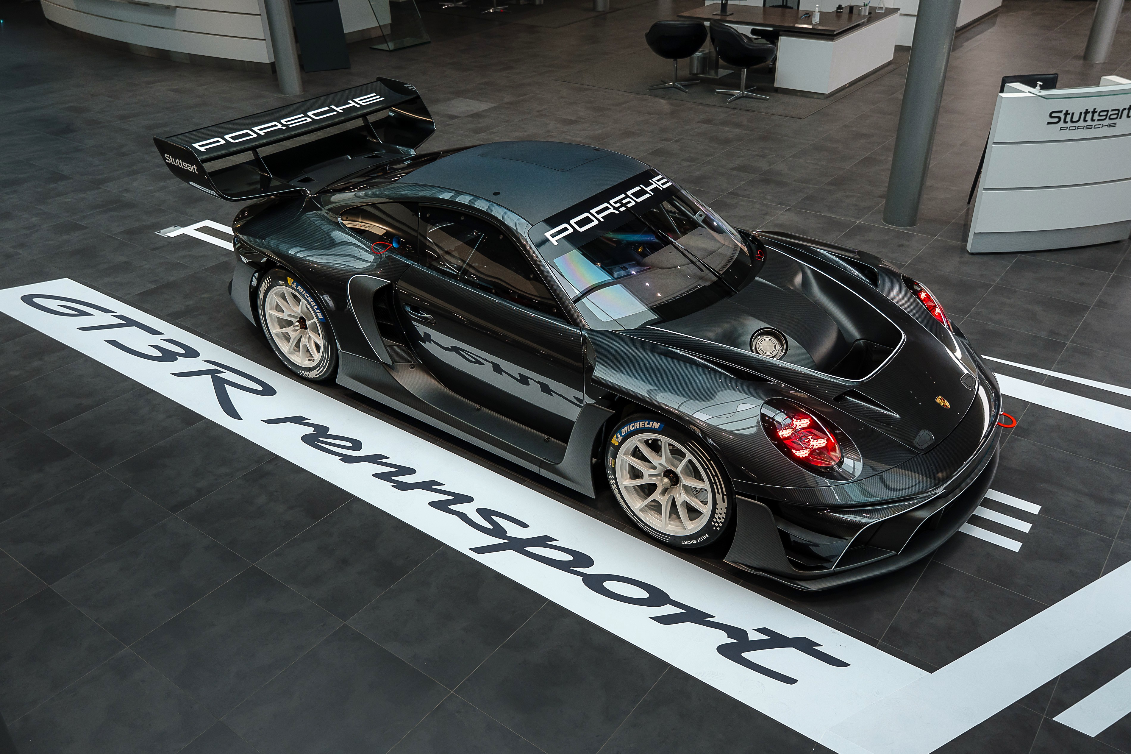 Porsche 911 GT3 R Rennsport (2)
