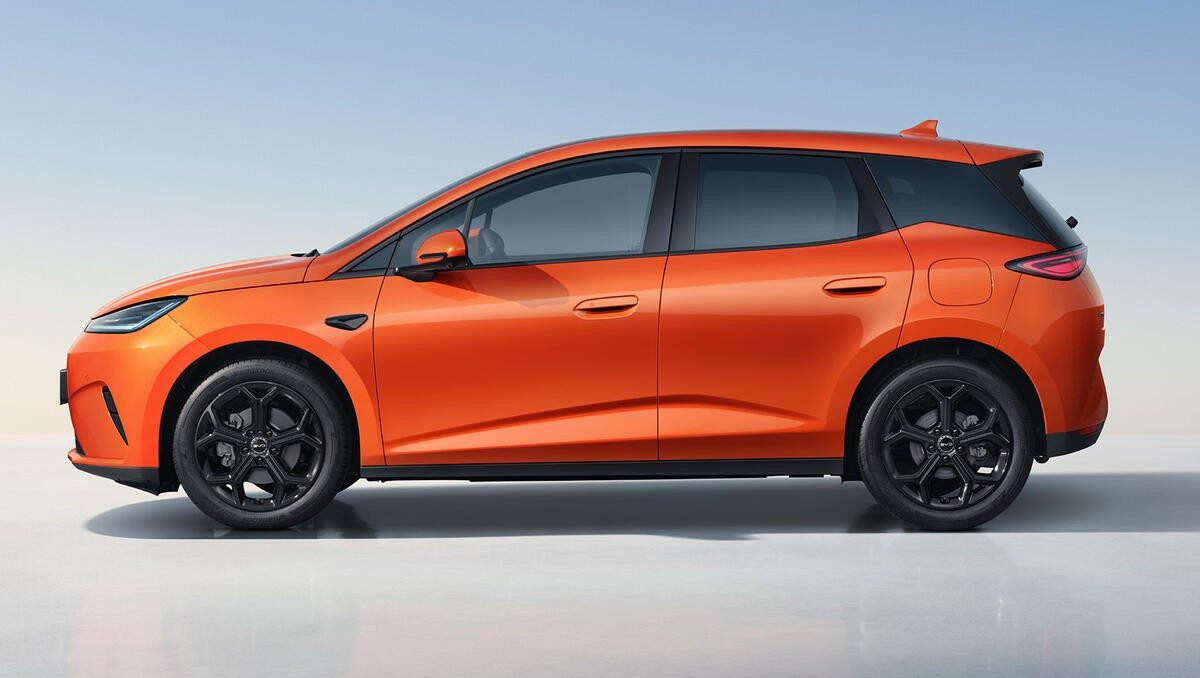 BYD Dolphin G DM-i 2027
