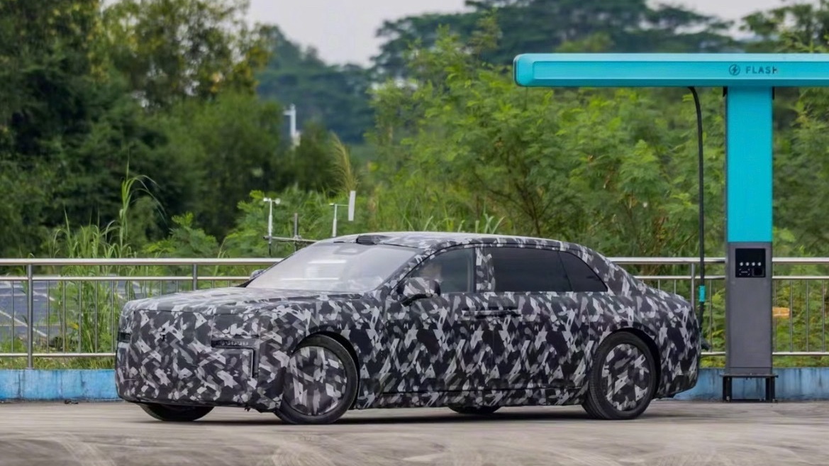 BYD terá carro de ultra-luxo com portas invertidas e bateria inovadora contra Rolls-Royce