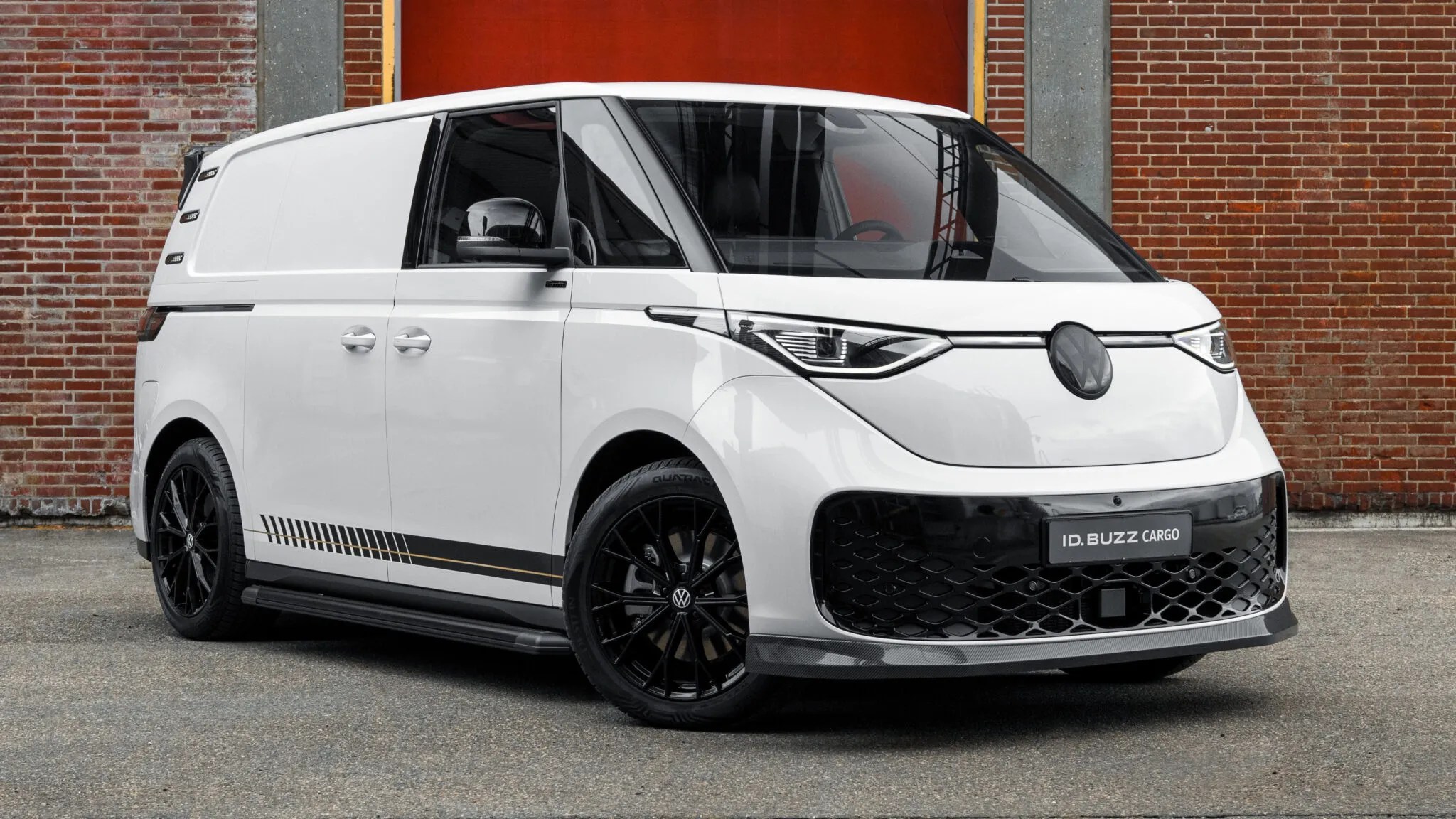Volkswagen ID. Buzz Cargo ganha visual esportivo, mas sem alteração mecânica